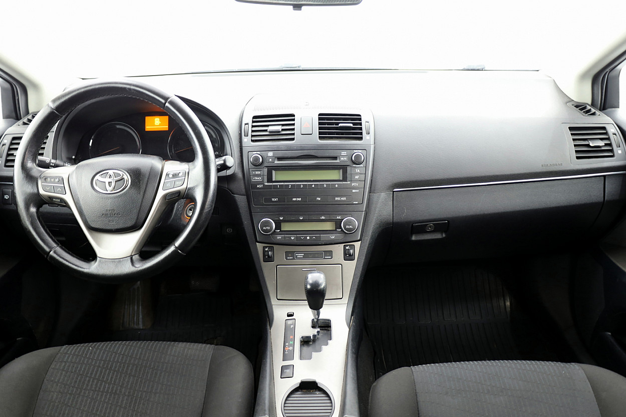Toyota Avensis Linea Sol ATM 1.8 108kW