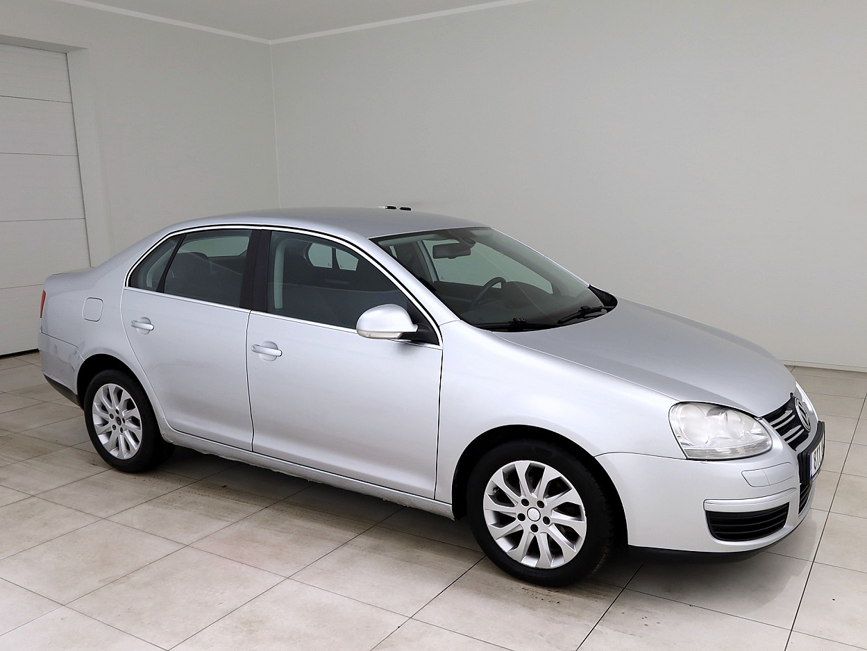 Volkswagen Jetta Comfortline ATM 1.6 75 kW - Photo 1