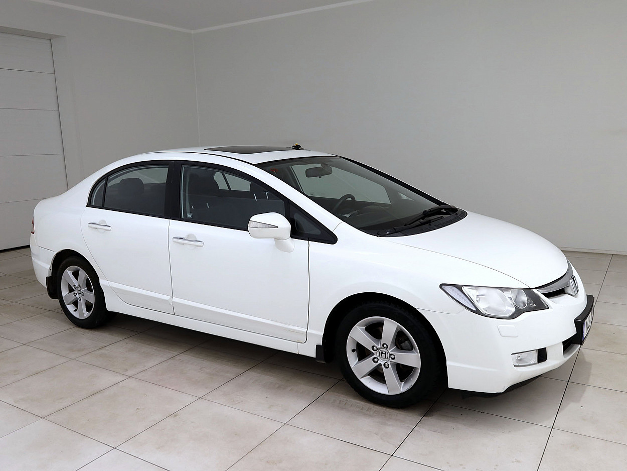 Honda Civic Elegance ATM 1.8 103 kW - Photo 1