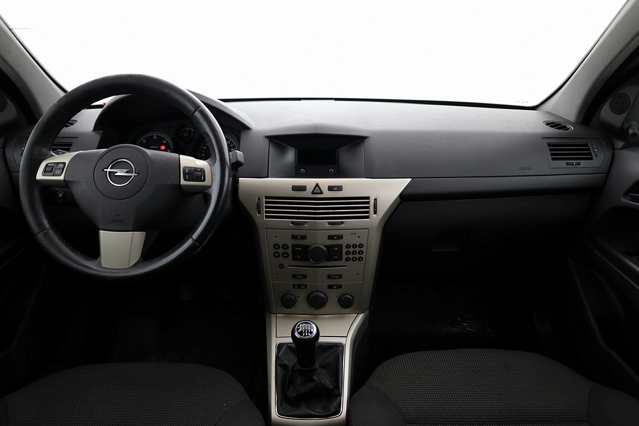 Opel Astra Facelift 1.2 CDTi 66 kW - Photo 5