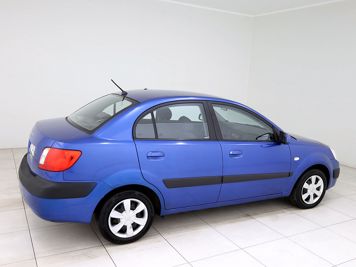 Kia Rio Comfort 1.4 71 kW - Photo 3