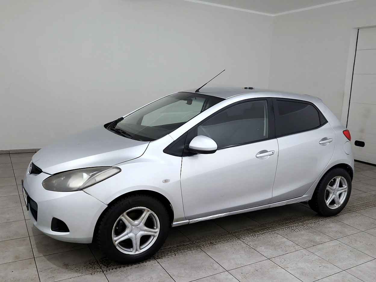 Mazda 2 Elegance 1.3 55 kW - Photo 2