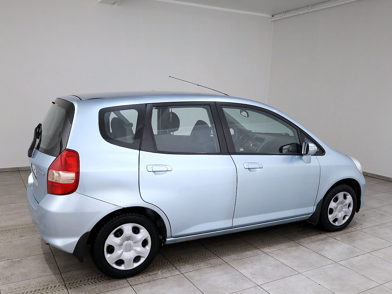 Honda Jazz Elegance Facelift 1.3 61 kW - Photo 3