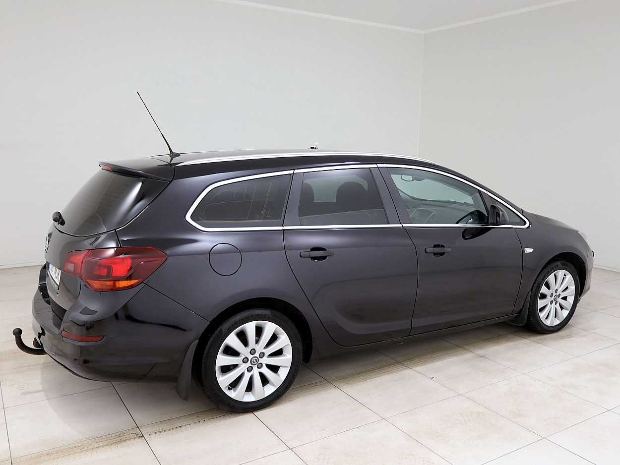 Opel Astra Sports Tourer Cosmo LPG 1.6 85 kW - Photo 3