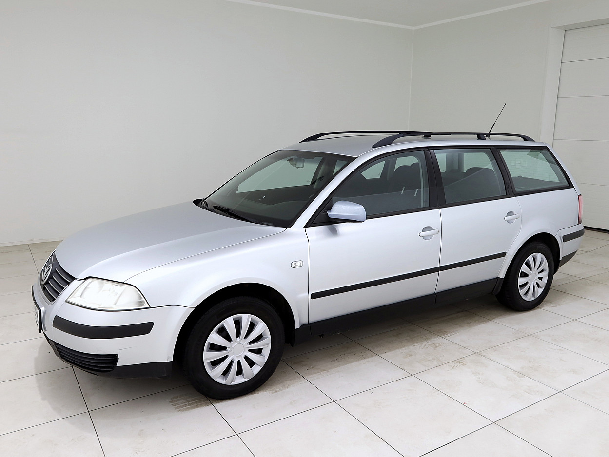 Volkswagen Passat Comfortline Facelift 1.6 75 kW - Photo 2