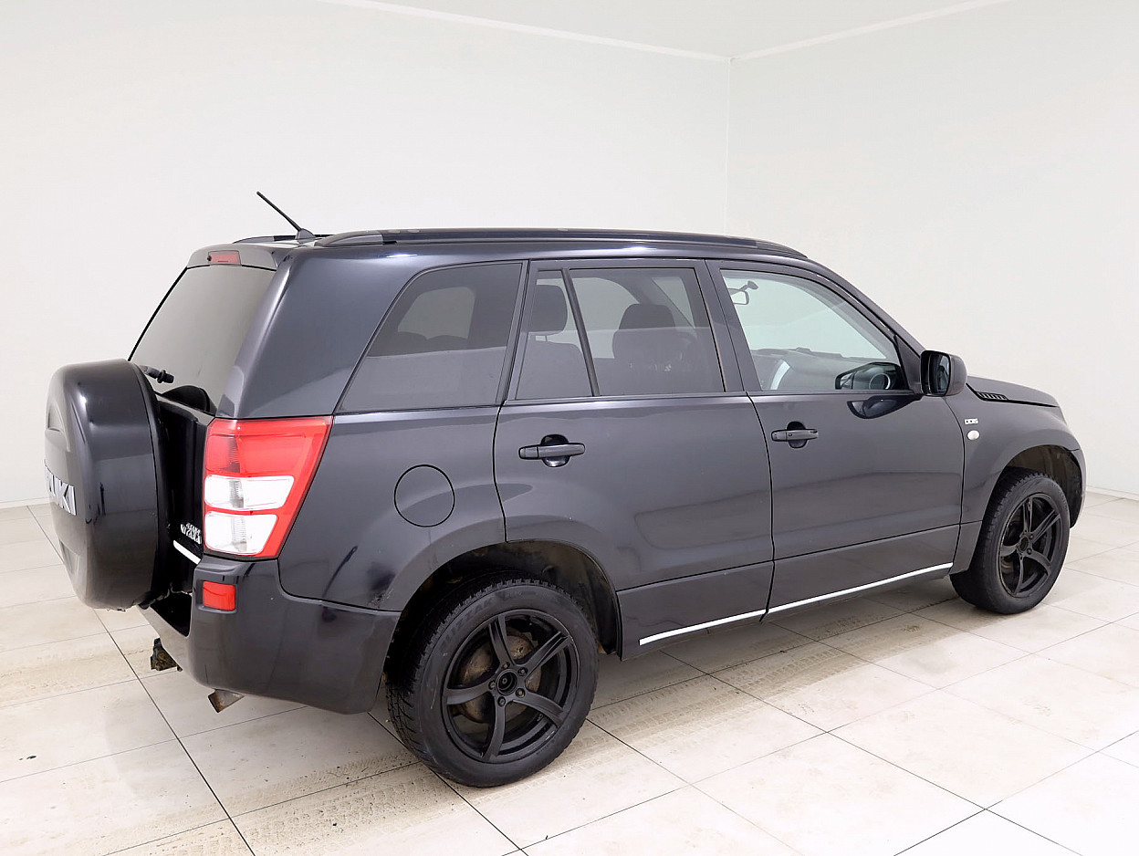 Suzuki Grand Vitara Comfort 4x4 1.9 DDIS 95 kW - Photo 3