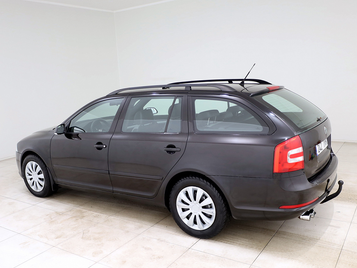 Skoda Octavia VRS 2.0 147 kW - Photo 4