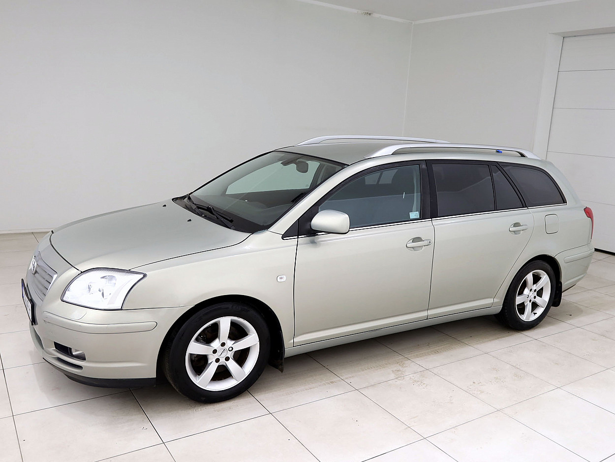 Toyota Avensis Linea Sol ATM 2.4 120 kW - Photo 2