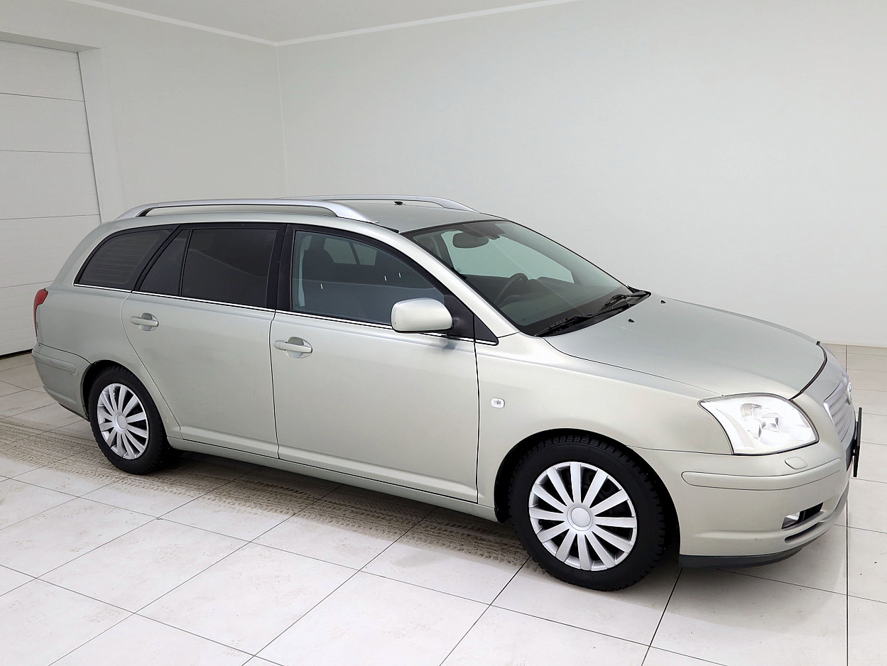 Toyota Avensis Linea Sol ATM 2.4 120 kW - Photo 1