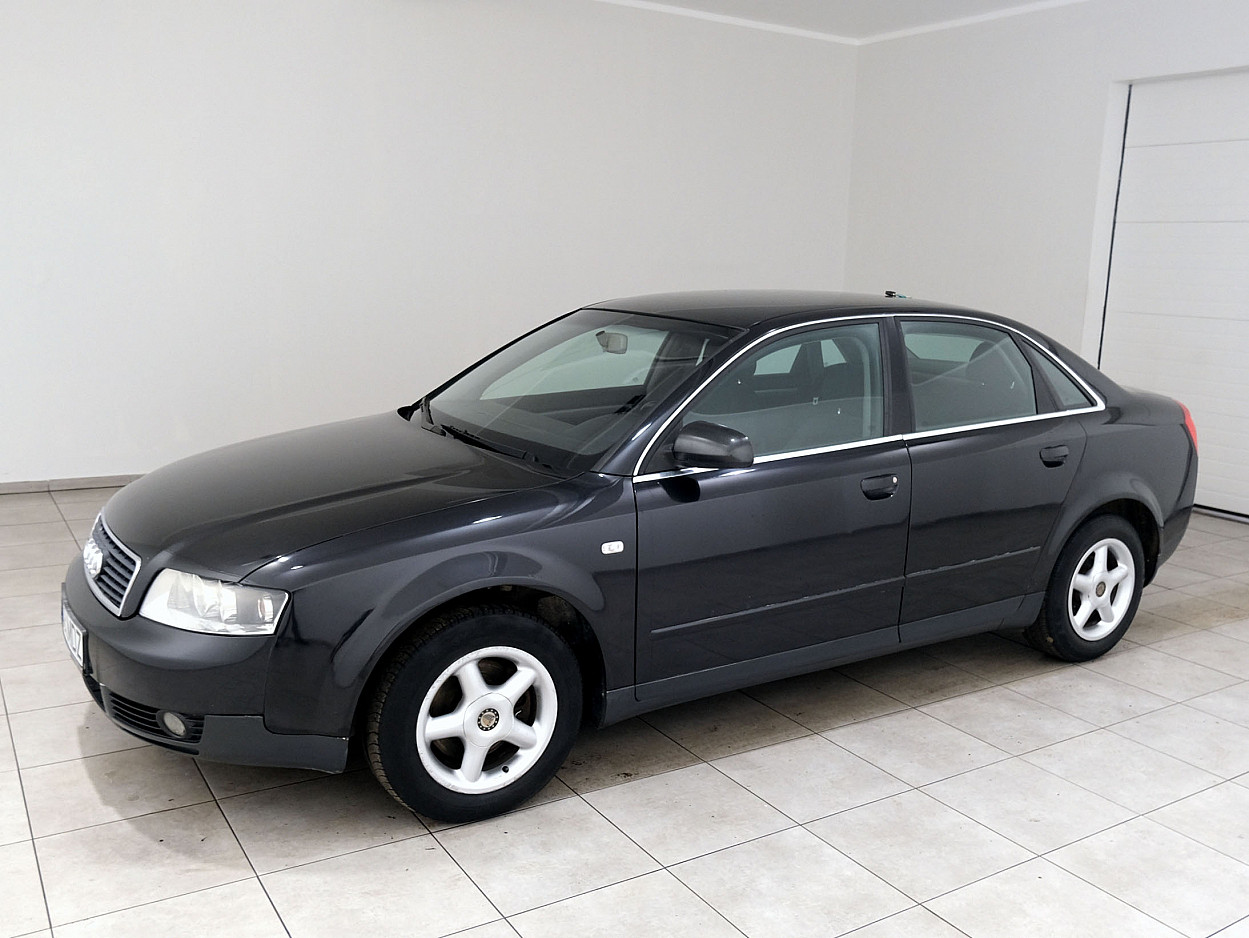 Audi A4 Comfortline ATM 2.0 96 kW - Photo 2