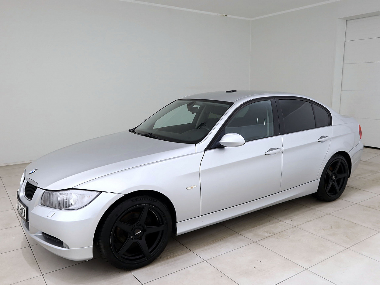 BMW 320 Sportpakett 2.0 110 kW - Photo 2