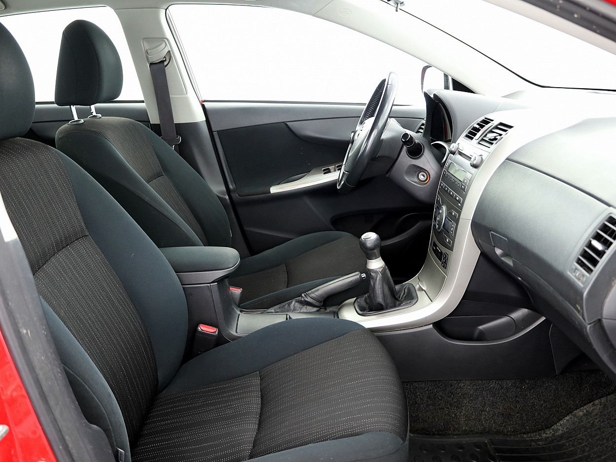Toyota Corolla Linea Sol 1.6 91kW