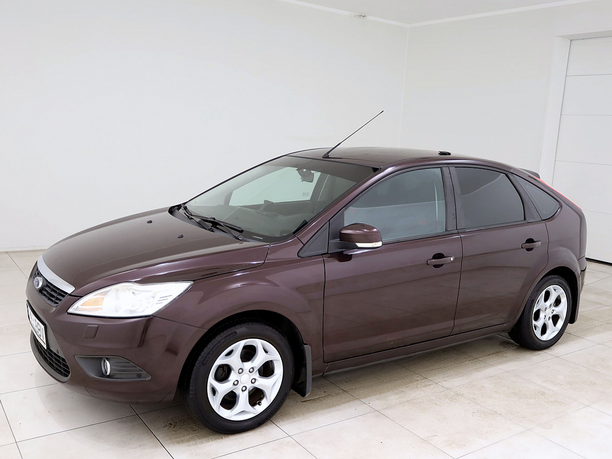 Ford Focus Exclusive Facelift 1.6 74 kW - Photo 2