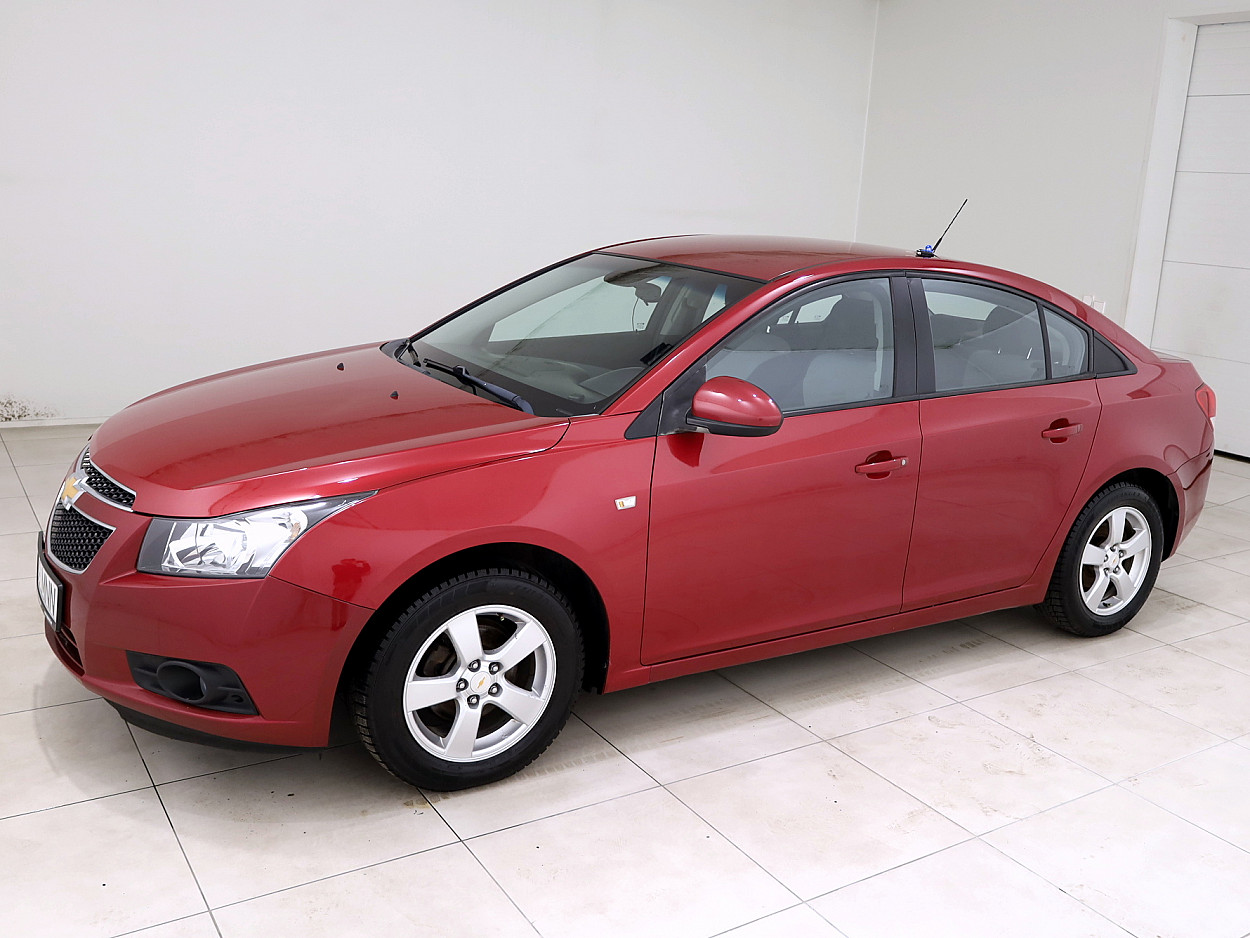 Chevrolet Cruze Comfort ATM 1.8 104 kW - Photo 2