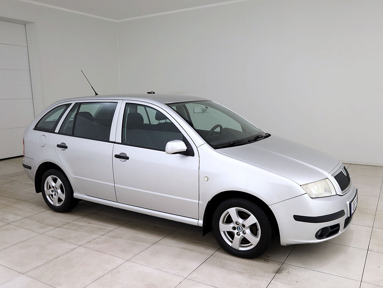 Skoda Fabia Comortline Facelift 1.4 TDI 51 kW - Photo 1