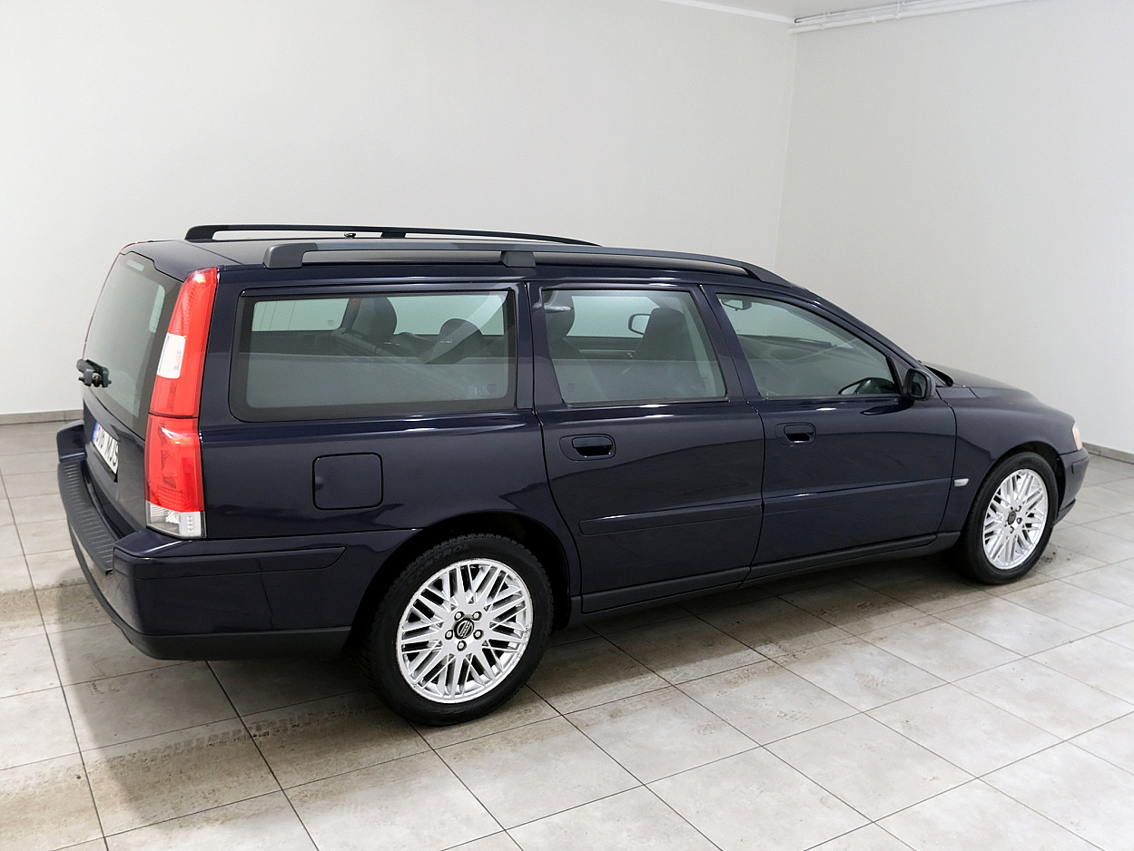 Volvo V70 Summum Facelift ATM 2.4 103 kW - Photo 3