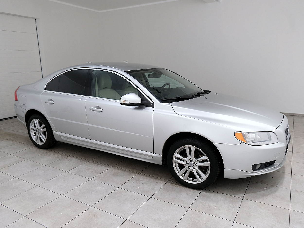 Volvo S80 Summum ATM 2.4 D5 120 kW - Photo 1