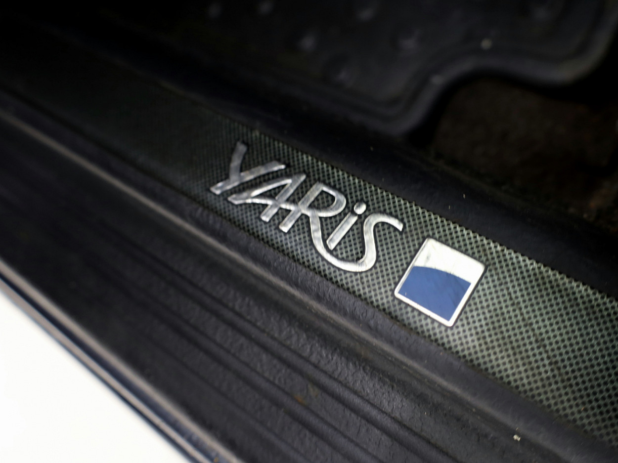 Toyota Yaris Facelift 1.3 64 kW - Photo 9