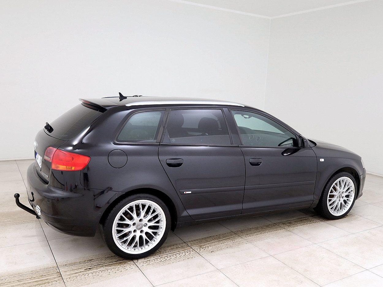 Audi A3 Sportback S-Line ATM 2.0 TDI 103 kW - Photo 3