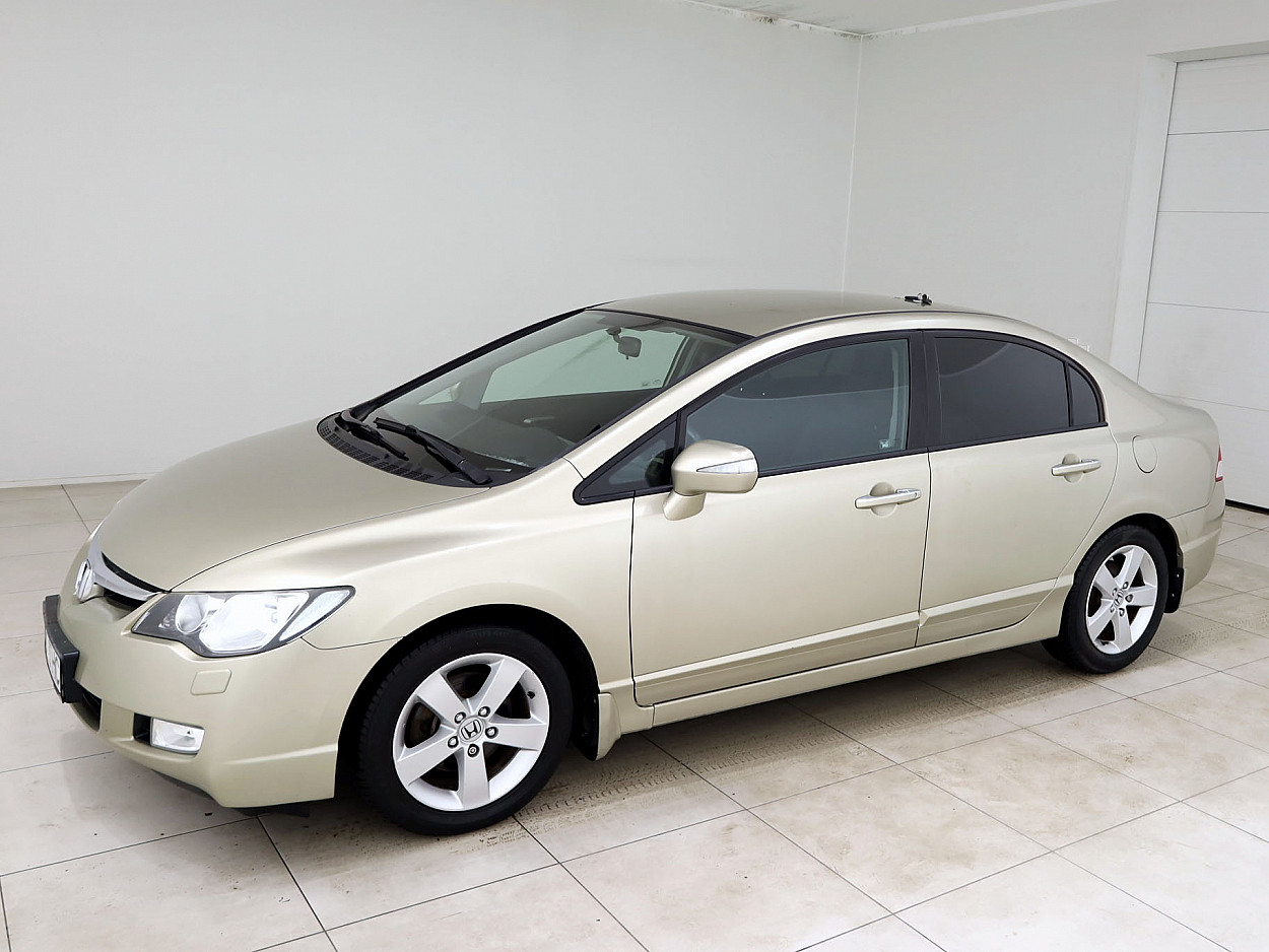 Honda Civic Elegance ATM 1.8 103 kW - Photo 2