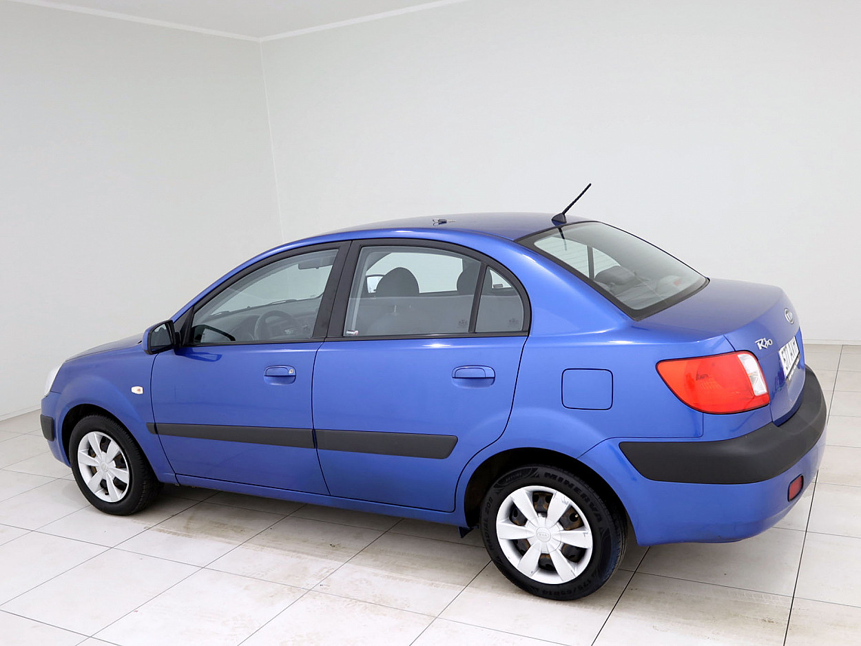 Kia Rio Comfort 1.4 71 kW - Photo 4