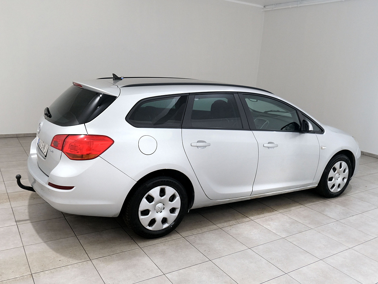 Opel Astra Sports Tourer 1.7 CDTi 92 kW - Photo 3