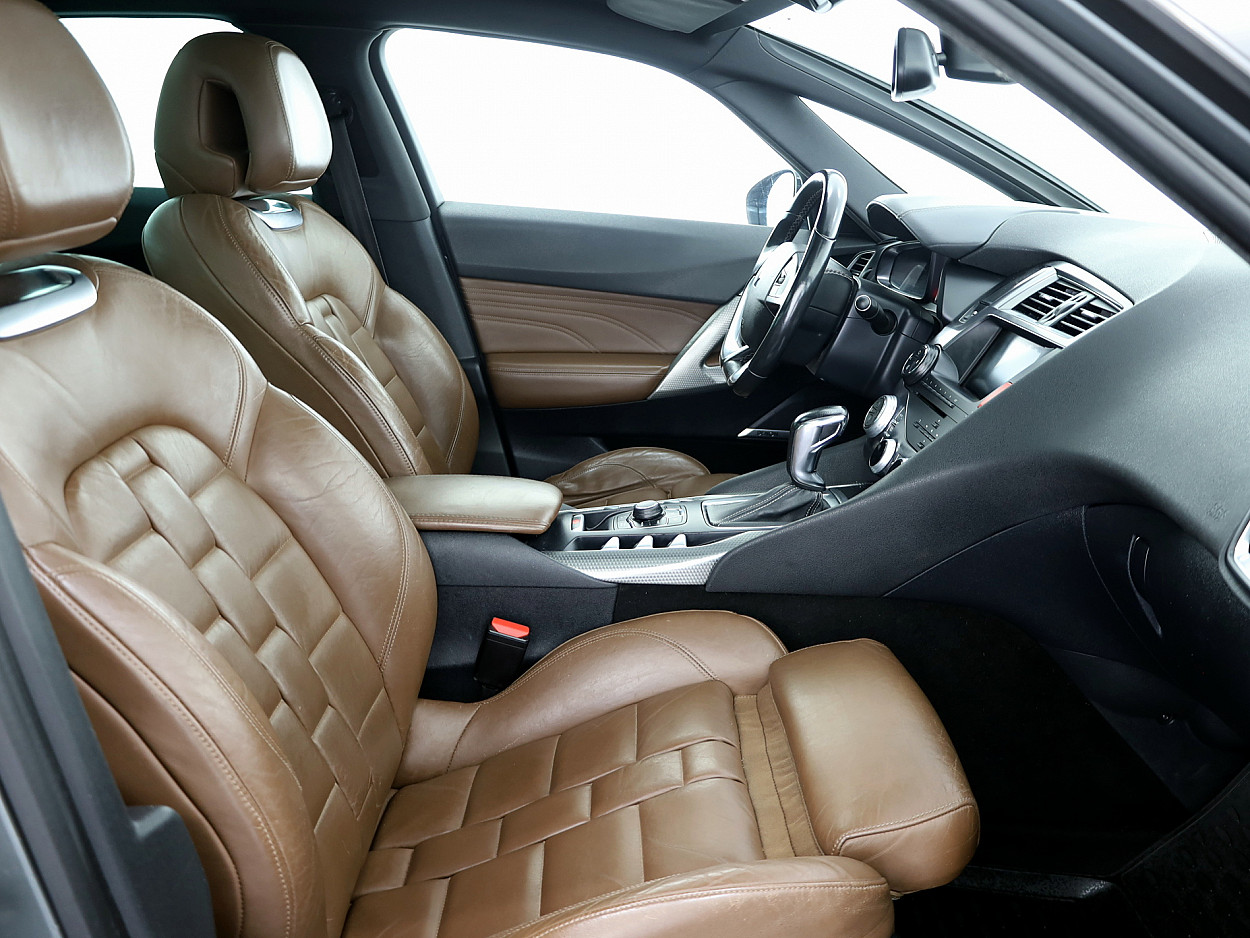 Citroen DS5 Luxury ATM 2.0 HDi 120kW