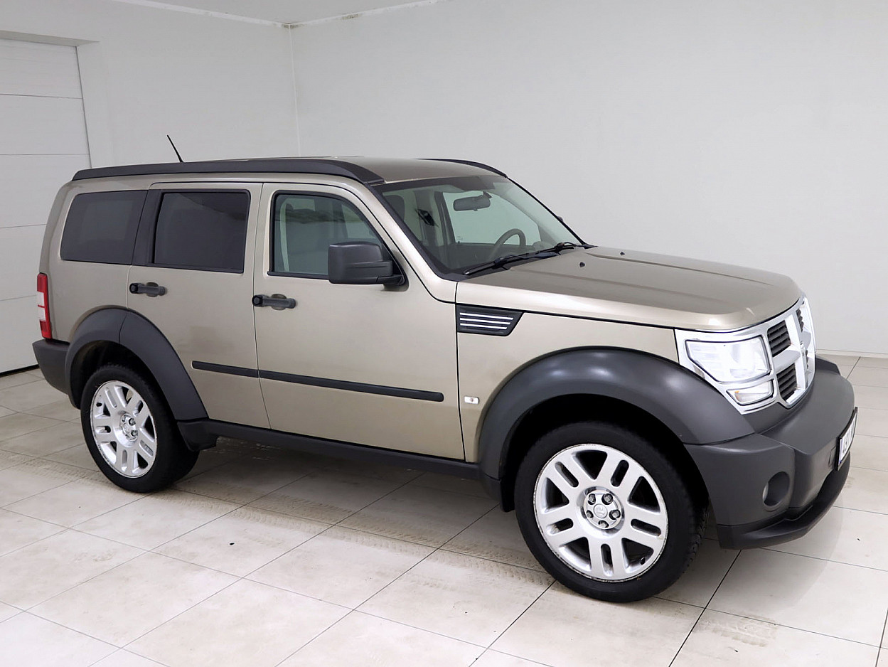 Dodge Nitro Comfort ATM 2.8 CRD 130 kW - Photo 1