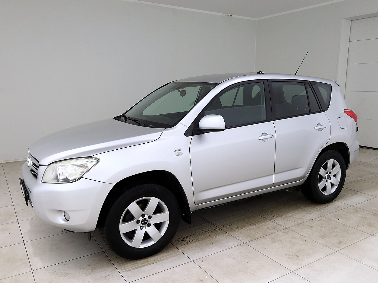 Toyota RAV4 Linea Sol 2.2 D-4D 100 kW - Photo 2