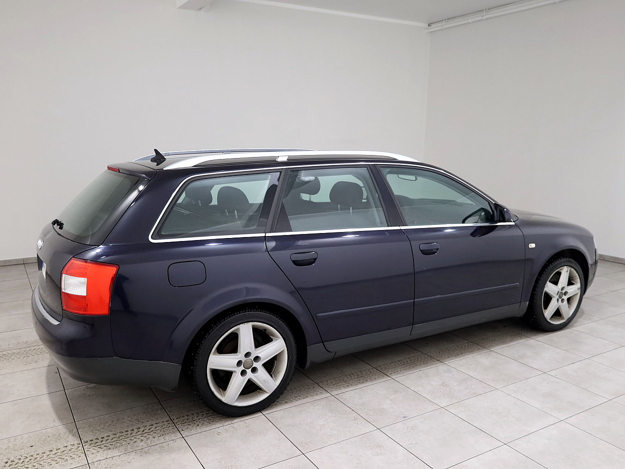 Audi A4 Avant Comfortline ATM 2.5 TDI 120 kW - Photo 3