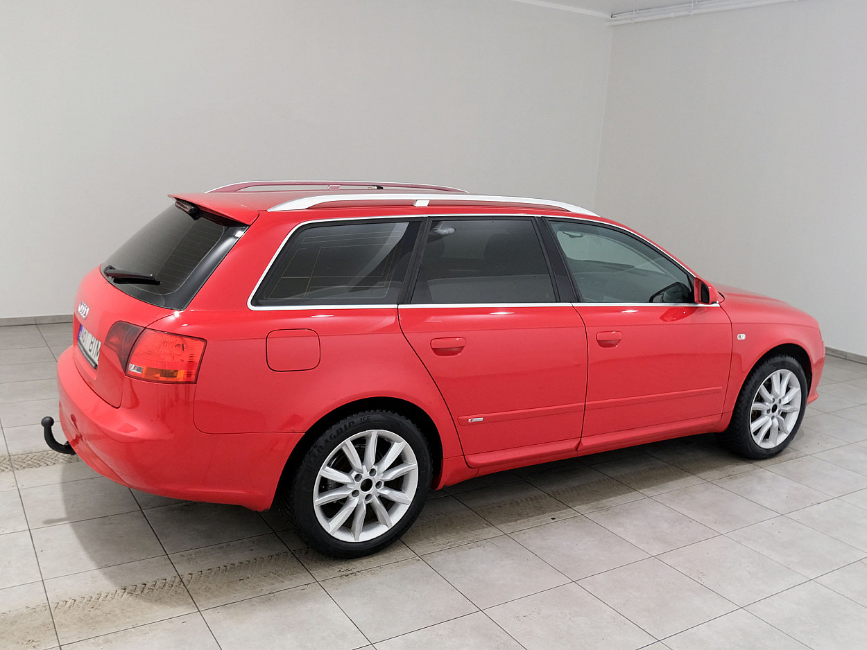 Audi A4 S-Line ATM 2.0 TDI 103 kW - Photo 3