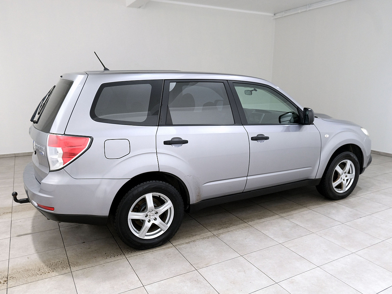 Subaru Forester Comfort AWD 2.0 D 108 kW - Photo 3