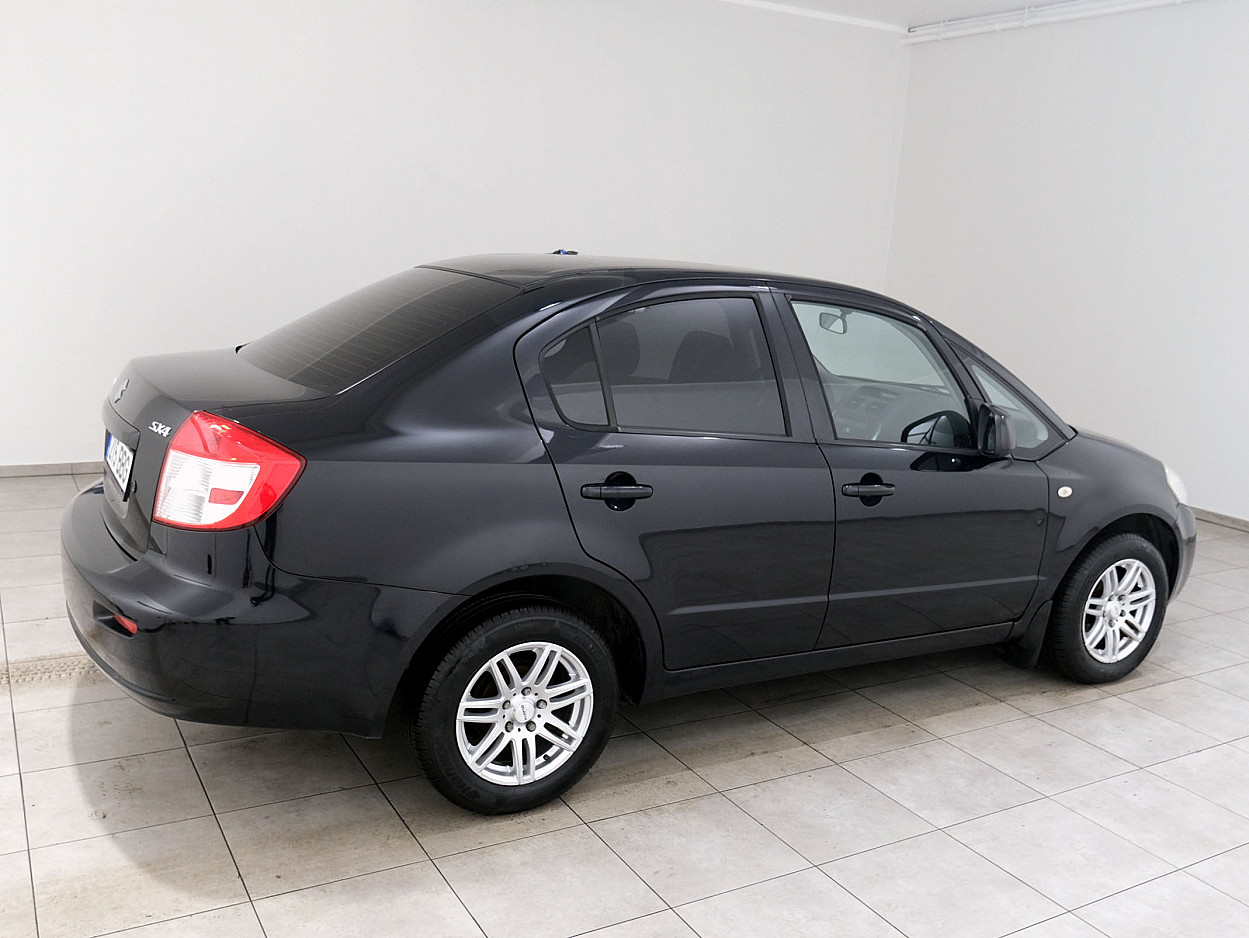 Suzuki SX4 Comfort 1.6 79 kW - Photo 3