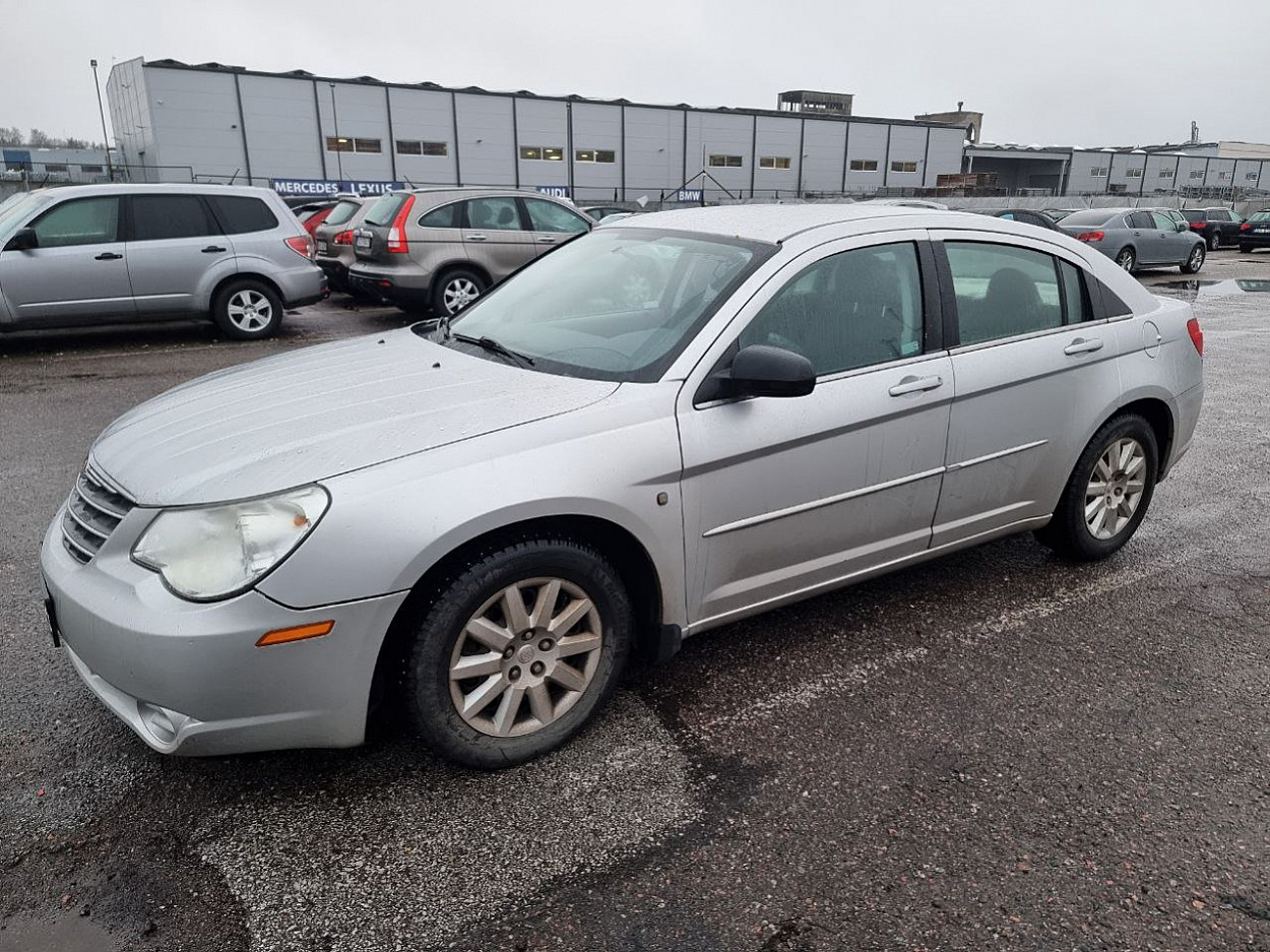 Chrysler Sebring Comfort ATM 2.4 105 kW - Photo 2