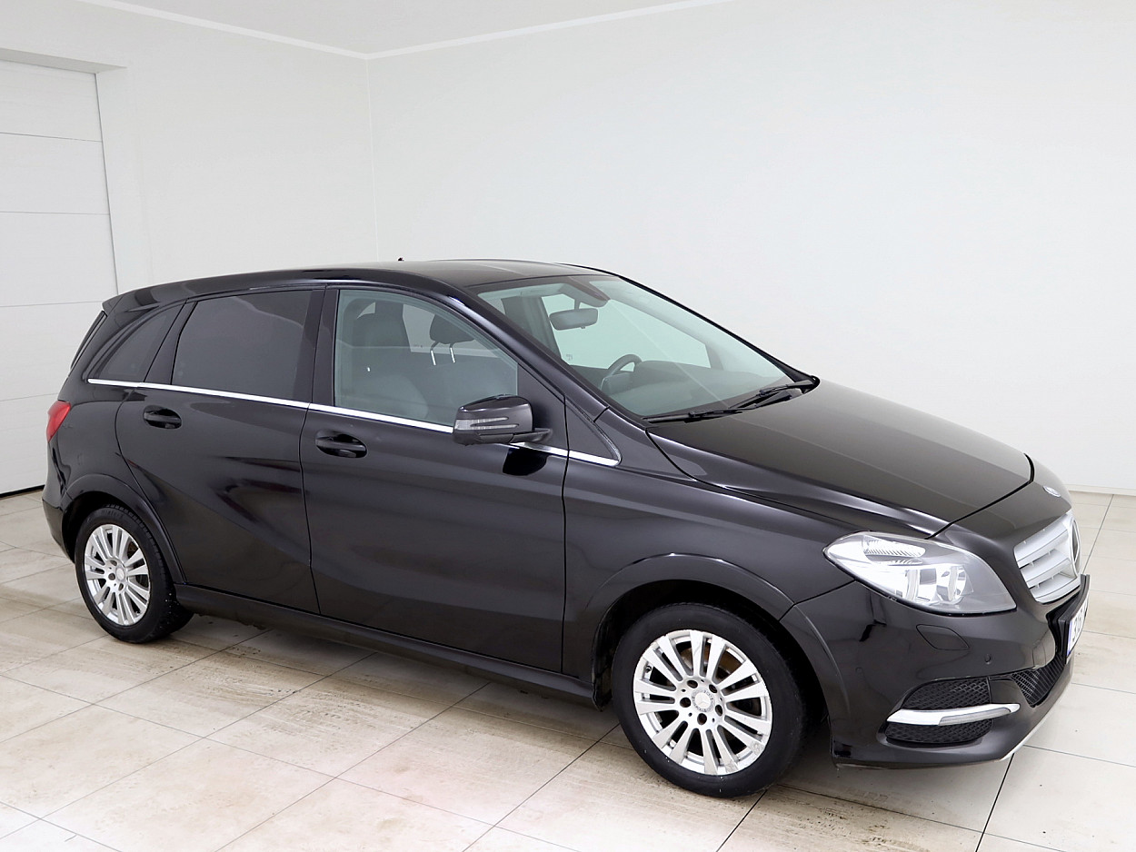 Mercedes-Benz B 200 Luxury ATM 2.0 115 kW - Photo 1