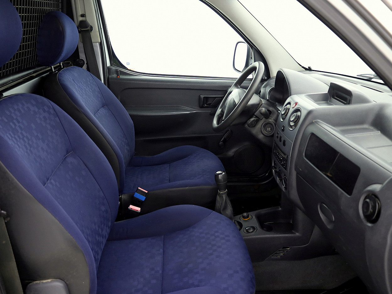Peugeot Partner Van Facelift 1.4 55 kW - Photo 6