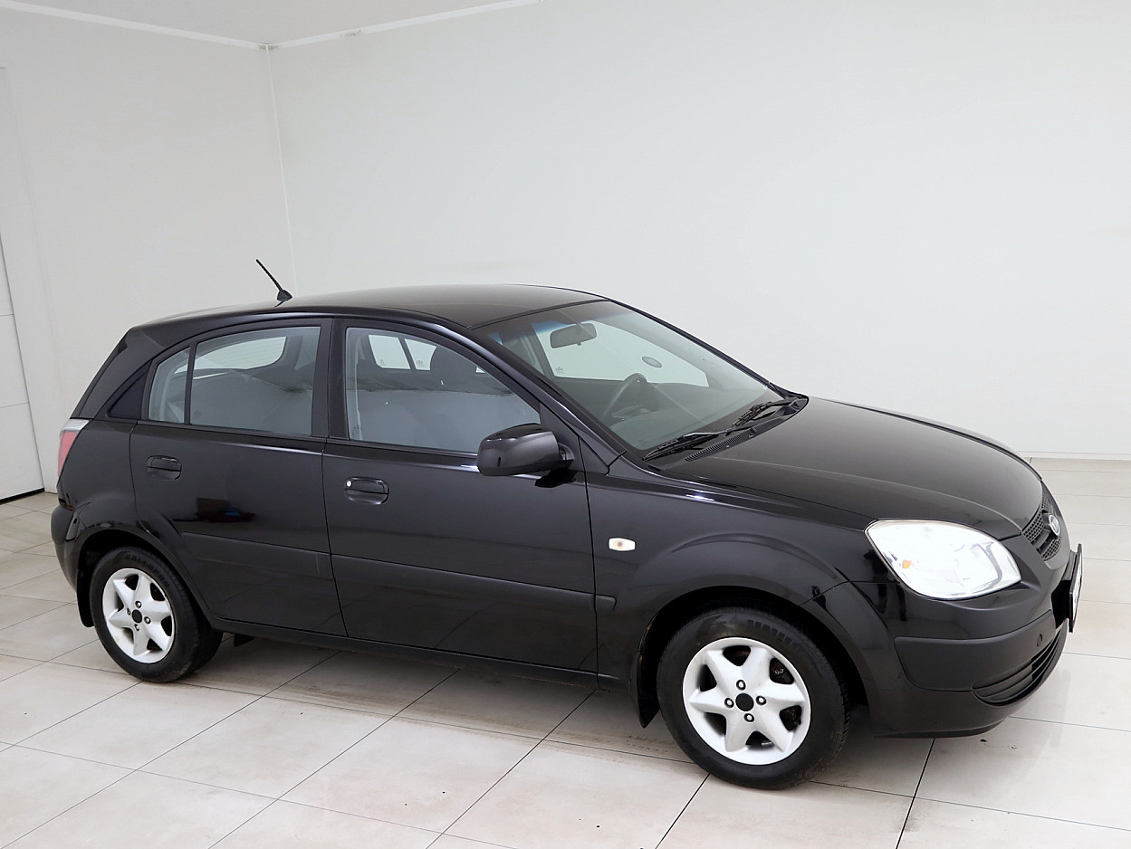 Kia Rio Comfort ATM 1.4 71 kW - Photo 1