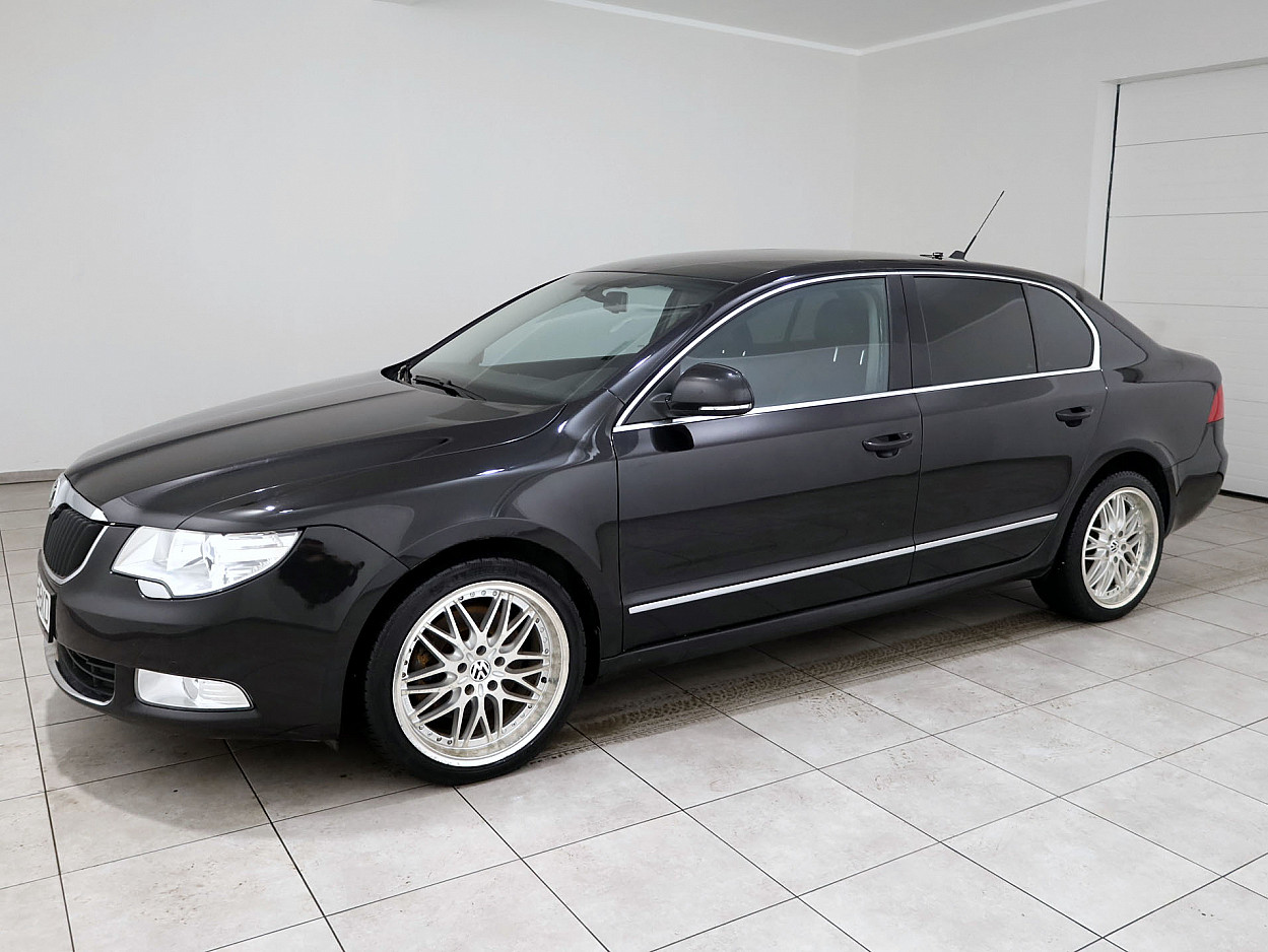 Skoda Superb Highline ATM 2.0 TDI 125 kW - Photo 2