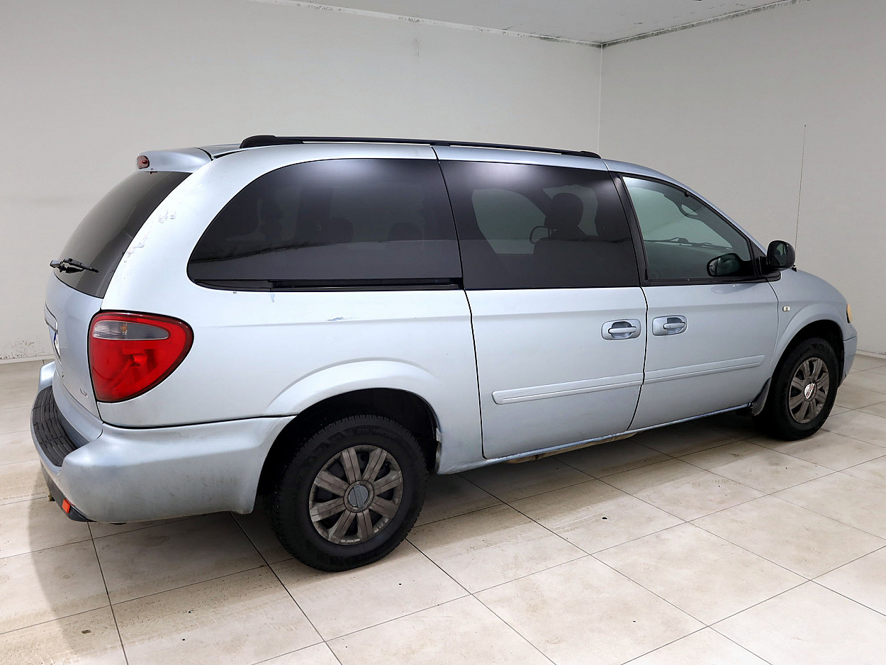 Chrysler Town & Country Luxury Facelift ATM 3.3 128 kW - Photo 3