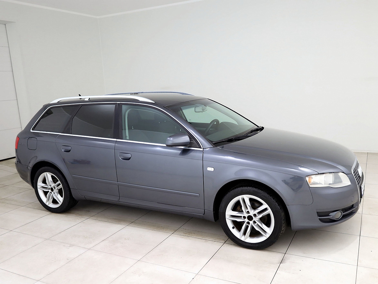 Audi A4 Avant Comfortline ATM 2.0 TDI 103 kW - Photo 1