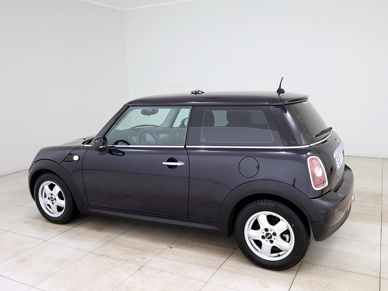 MINI Cooper One Facelift 1.4 70 kW - Photo 4