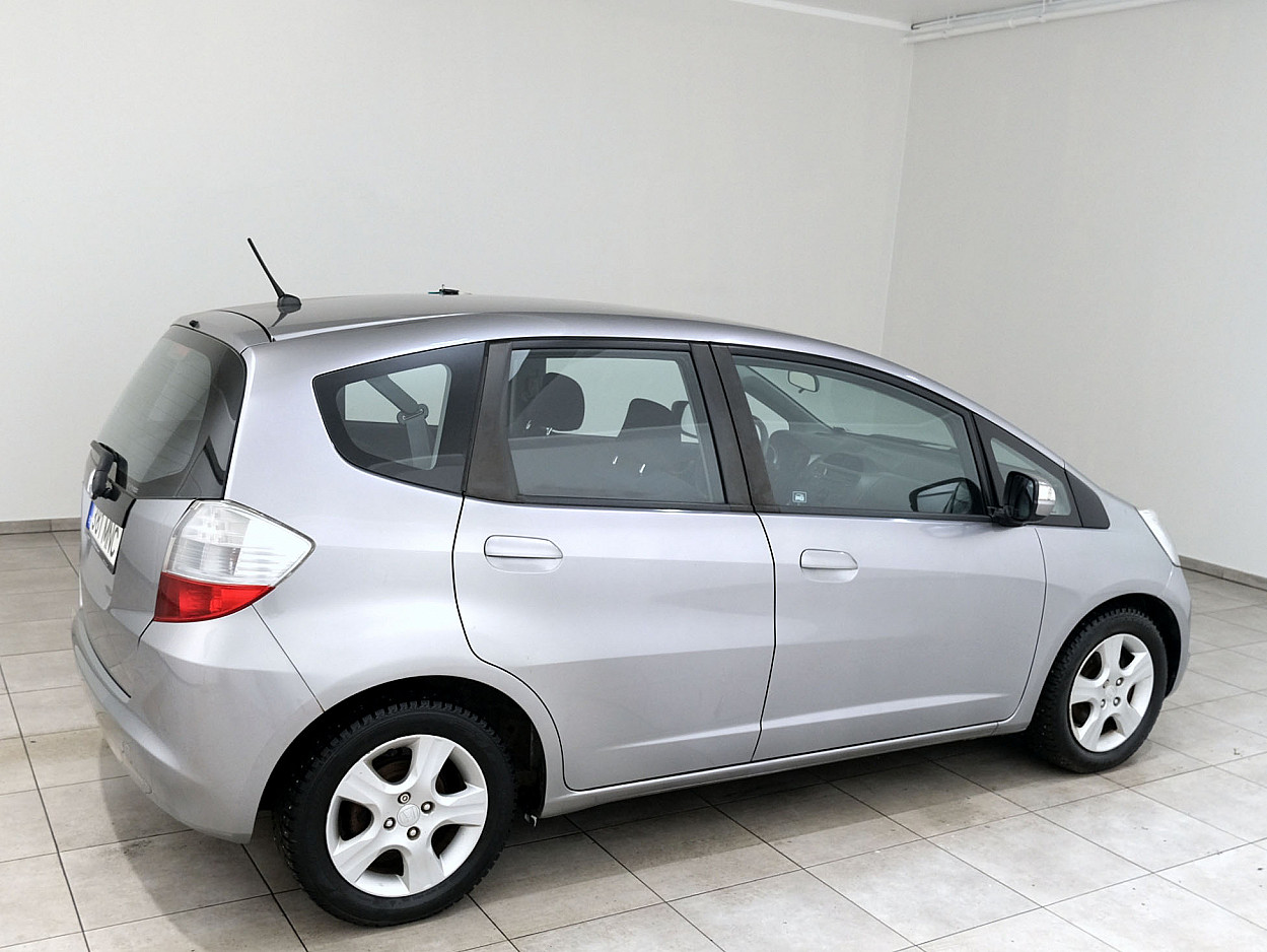 Honda Jazz Elegance ATM 1.3 73 kW - Photo 3