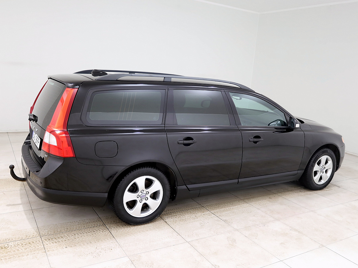 Volvo V70 Momentum 2.0 107 kW - Photo 3