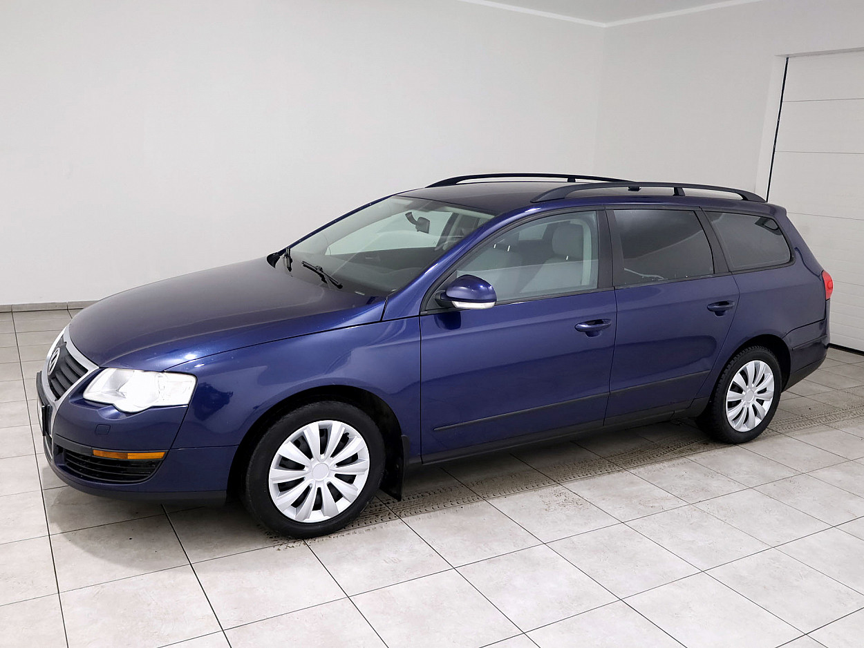 Volkswagen Passat Comfortline 2.0 110 kW - Photo 2