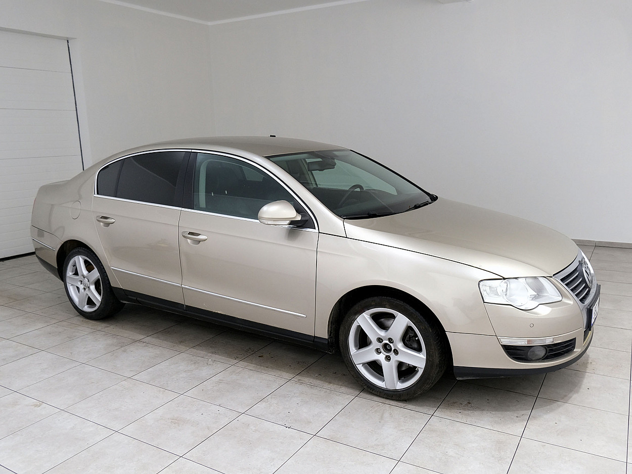 Volkswagen Passat Highline 2.0 TDI 103 kW - Photo 1