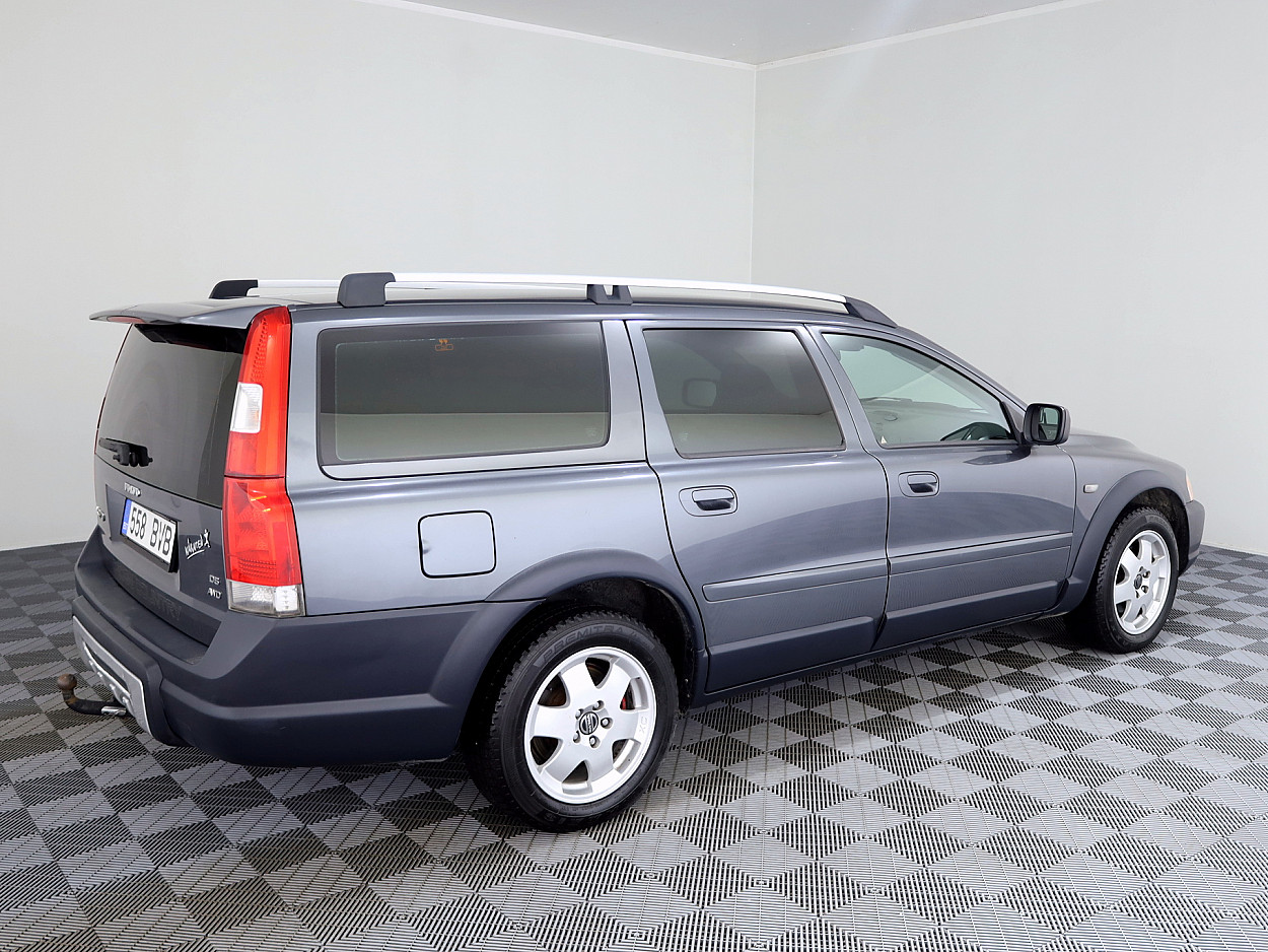 Volvo XC70 Summum Facelift ATM 2.4 D5 136kW