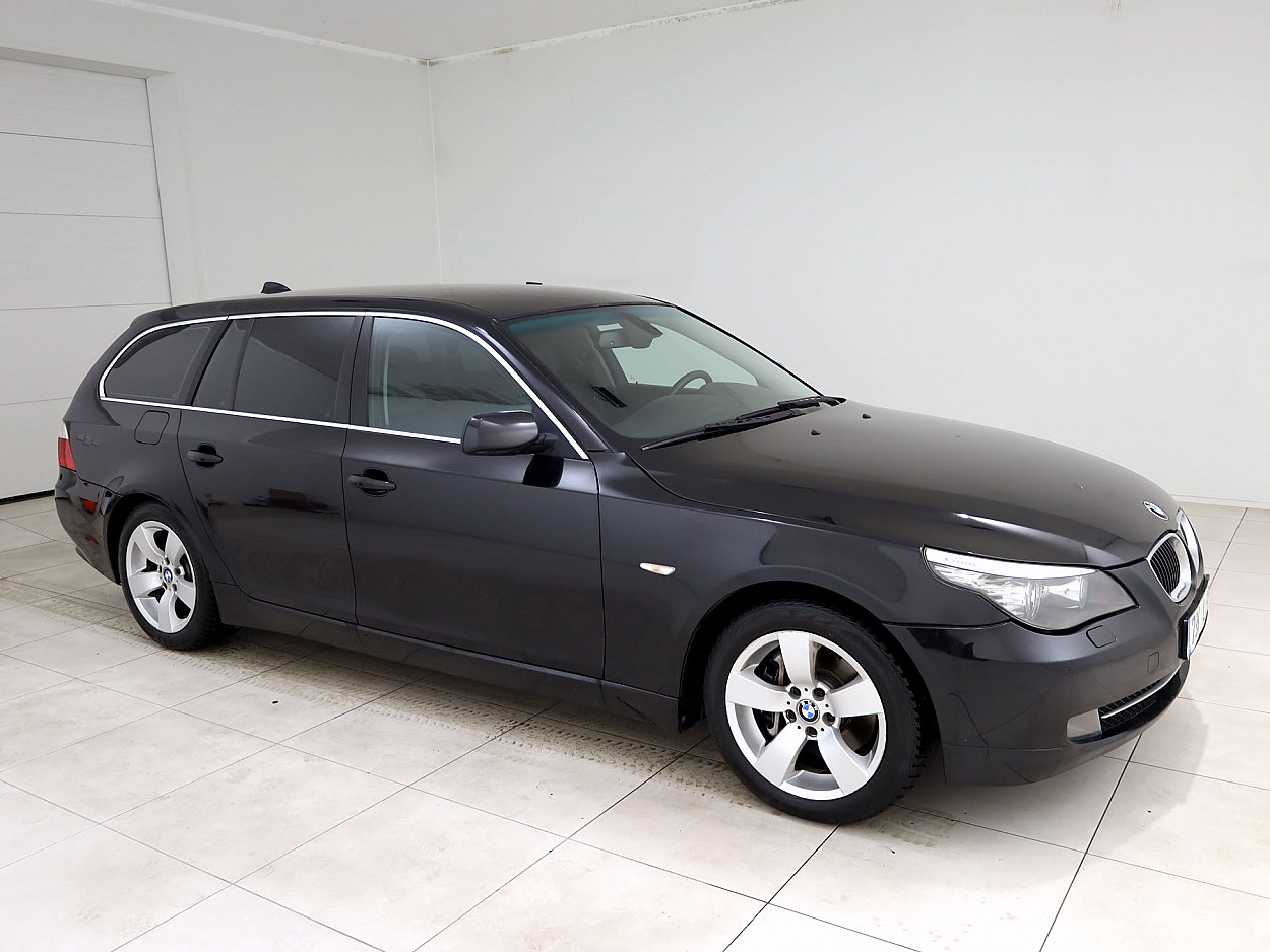 BMW 530 xDrive Facelift ATM 3.0 XD 173 kW - Photo 1