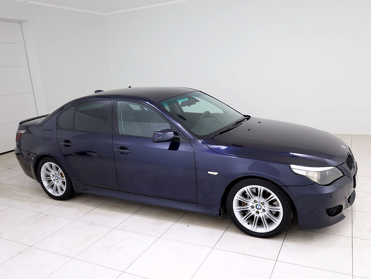 BMW 545 M-Pakett ATM 4.4 245 kW - Photo 1