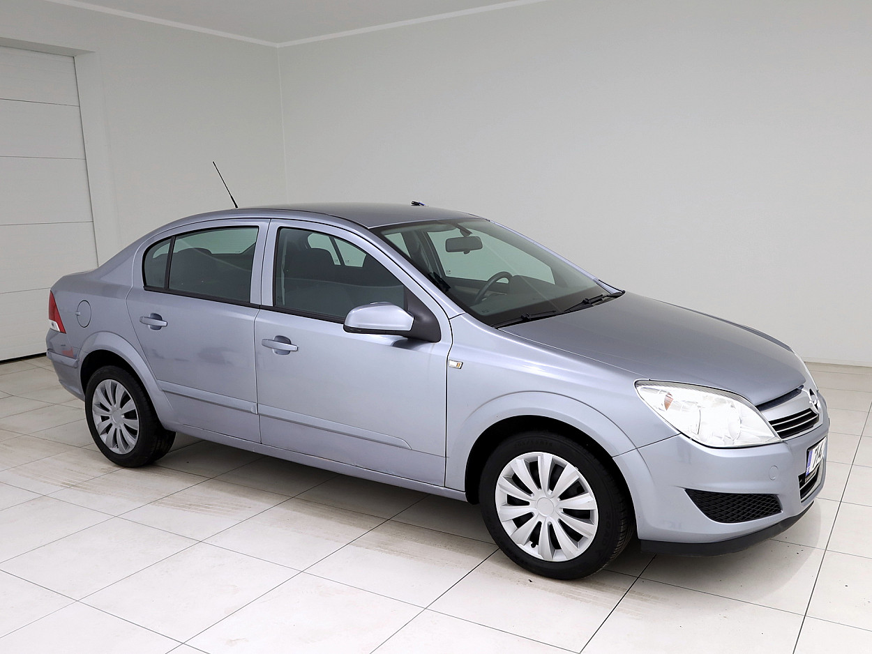 Opel Astra Comfort Facelift ATM 1.8 103 kW - Photo 1