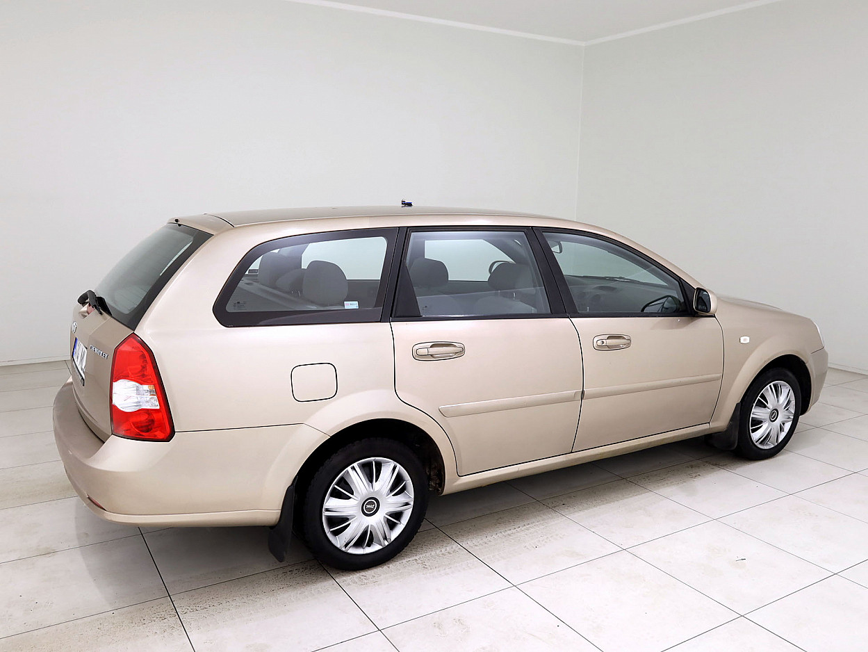 Chevrolet Lacetti Caravan 1.6 80 kW - Photo 3